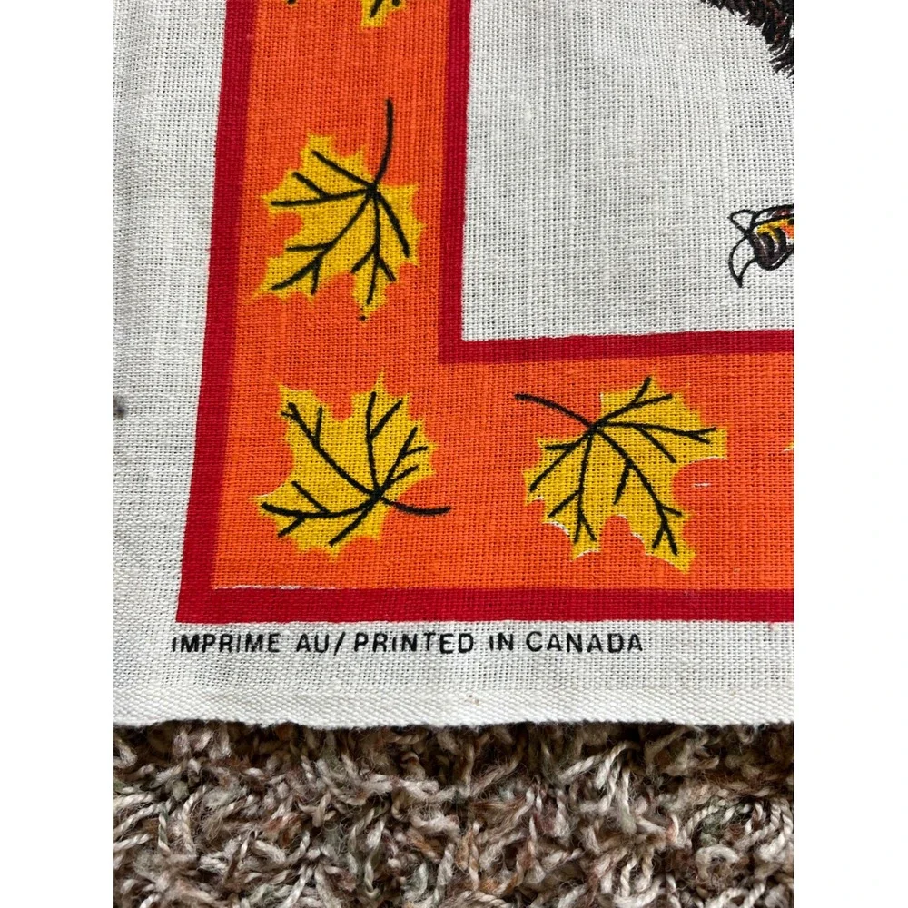 Vintage Textilimpex Canada Beaver Tea Towel Linen Eleanor Paine Maple Leaf 28x18